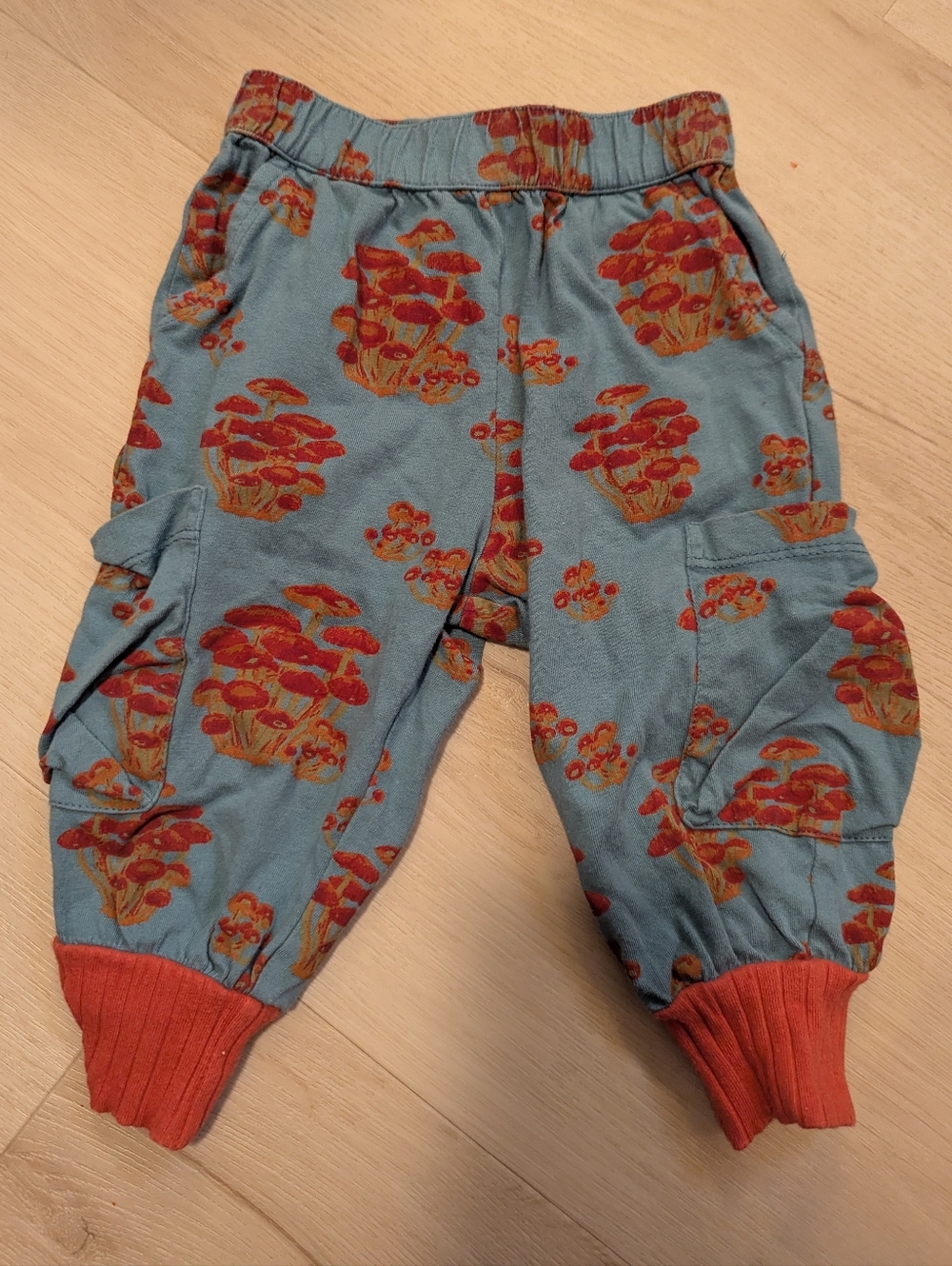 Kate Quinn Cargo Bubble Pant - Red Mushroom Bunch - size 12-18m